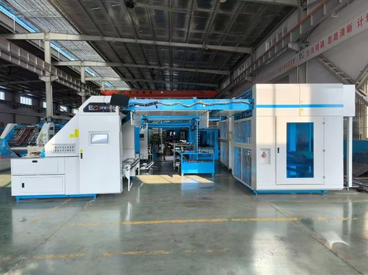 Aşırma Besleme ve Servo Kontrol Yüksek Hızlı Flüt Laminatör Makinesi Gelişmiş Teknoloji ile Eğilmiş Gürültülü Tahta için