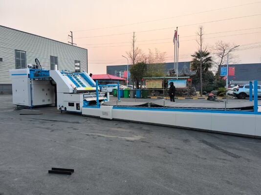 Yüksek Hızlı Servo Flüt Laminasyon Makinesi Otomatik 200m / Min Karton Kutu Makin için Oluklu Kağıt Laminasyon Ekipmanları
