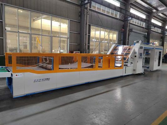 Paketleme kutuları ve reklam panoları için 180m/min Yüksek Hızlı Flüt Laminatör Makinesi