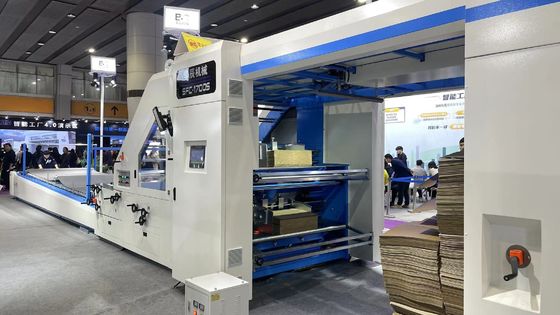 Servo 5 Ly Dalgalanmış Dalgalanmış Yaprakla Yaprak Laminasyon Makinesi 150m/Min Yüksek Hız