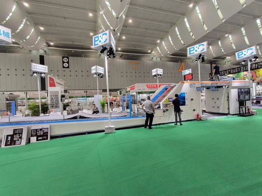 Elektrikli Sürücü 5 katlı 300gm-10mm Karton ve B E FLUTE için Yaprakla Yaprak Laminasyon Makinesi