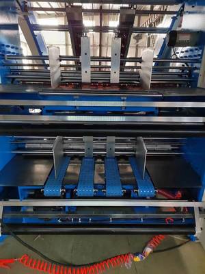Oluklu Kağıdın Laminasyonu ve Çok Katlı Lamine Ürünlerin Üretimi için Servo Kontrollü Levhadan Levhaya 5 Katlı Flüt Laminasyon Makinesi