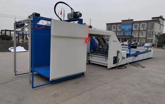 Yüksek Hızlı Otomatik Flüt Laminasyon Makinesi 1500x1500mm