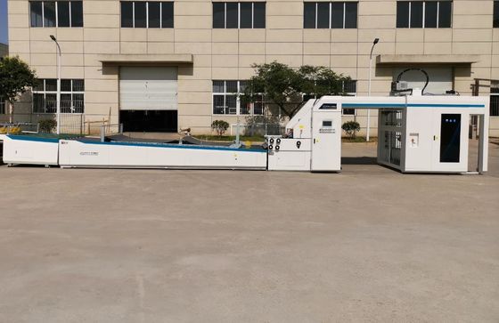 Yüksek Hassasiyetli Yüksek Hızlı Flüt Laminasyon Makinesi 120gsm-800gsm 160m / Min Otomatik Yukarıdan Aşağıya Kağıt