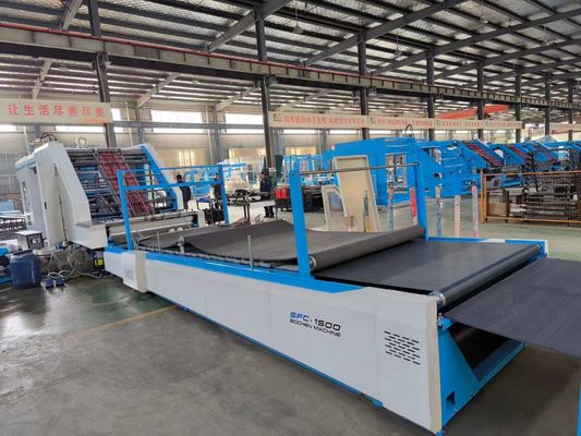 Servo Üç İçinde Bir 5 Ply Kağıt Laminasyon Makinesi Otomatik Yüksek Hızlı Dalgalanmış