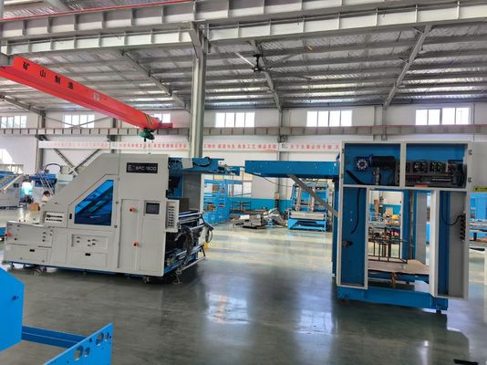 Yüksek Hızlı Yapraktan Yaprağa 5 Ply Servo Laminasyon Makinesi Otomatik Düzeltme ve Servo Kontrol Teknolojisiyle Gürültülü Kağıt için